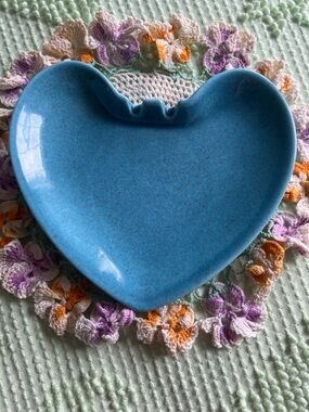 Vintage Heart-Shaped Blue Ceramic Dish by Hyalyn USA-America’s Finest Porcelain